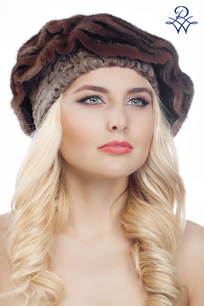 Меховая женская шапка из каракульчи коричневой и норки 43305699 модель Джулия норка орех, каракульча