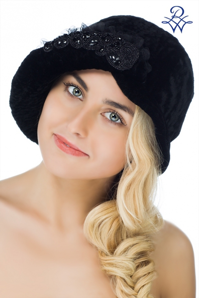 Шляпа из овчины астрагана меховая женская чёрная 1750 шляпка Эмма астраган